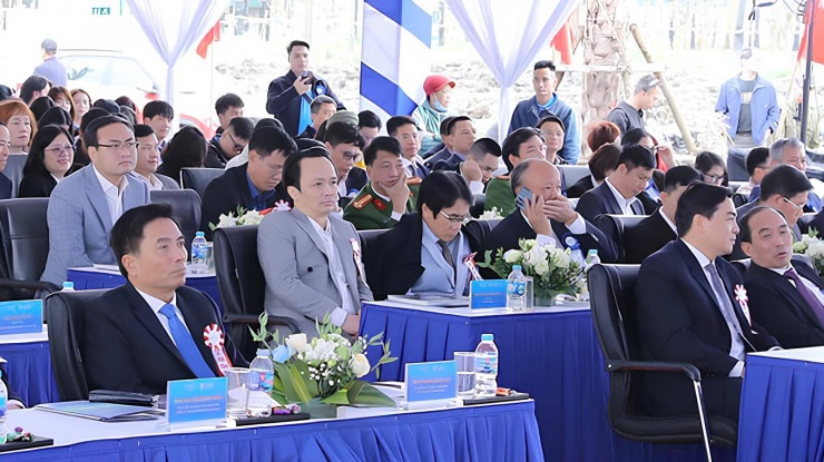 Ông Trịnh Văn Quyết bất ngờ xuất hiện tại lễ khởi công dự án khu đô thị Eurowindow Light City ở Thanh Hóa.. Ảnh: Vietnam Finance