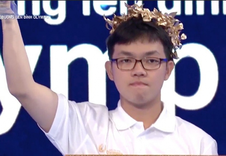 Minh Khôi giành vòng nguyệt quế trận thi tháng 2 quý II.