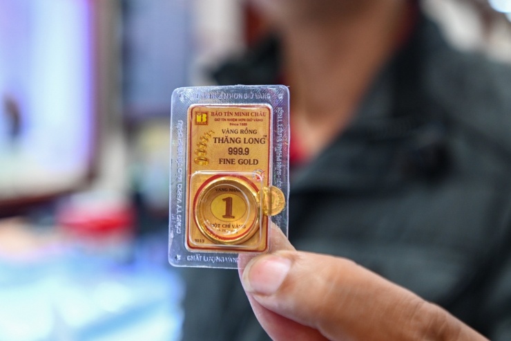 Nhiều nhà đầu tư lỗ nặng khi mua vàng. Ảnh: Thạch Thảo