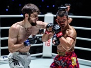 Đấm huyền thoại Thái Lan nhập viện, cao thủ Nga hụt đai vô địch vì lý do bất ngờ