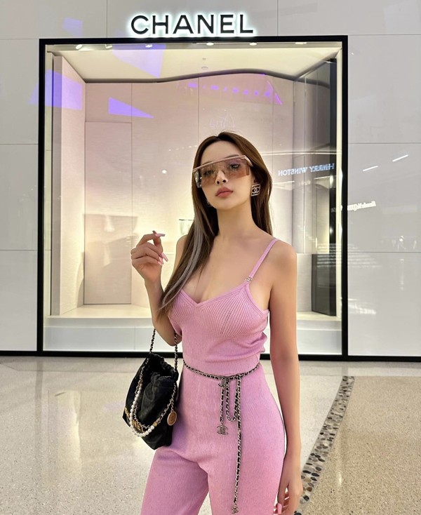 Sắc vóc hotgirl Hà thành đời đầu vừa kỉ niệm 13 năm kết hôn với chồng doanh nhân - 4