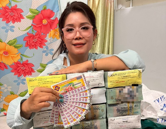 Giải độc đắc của vé số Vĩnh Long trúng tại tỉnh Tây Ninh. Ảnh: ĐLVS Lan Hùng Tú