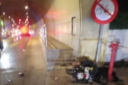 Tông vào lan can cửa hầm đường bộ trên quốc lộ ở Huế, 2 người đi xe máy tử nạn