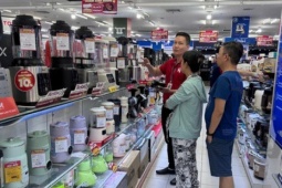 Điện máy, công nghệ "nhấp nhổm" tăng giá