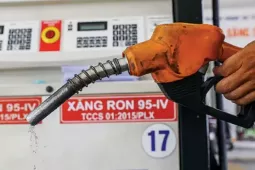 Quỹ bình ổn giá xăng dầu còn bao nhiêu tiền?