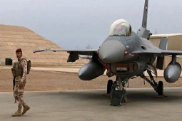 Căn cứ Mỹ ở Iraq bị tấn công dữ dội