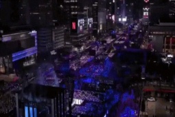 Biển người đổ về Seoul xem BTS