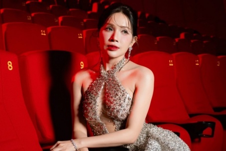 Nhan sắc gợi cảm của nữ chính phim kinh dị "Quỷ nhập tràng 2"