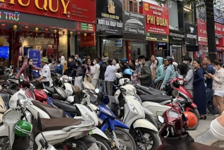 Giá bạc hôm nay 22/3/2026 sập mạnh, rơi về mốc 70 triệu đồng/kg