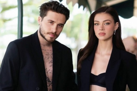 Brooklyn Beckham xem xét 'kể hết' về gia đình, đối đầu trực tiếp bố mẹ