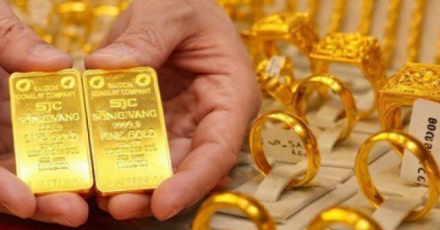 Chốt giá vàng hôm nay ngày 22/3 giảm cực mạnh, ...