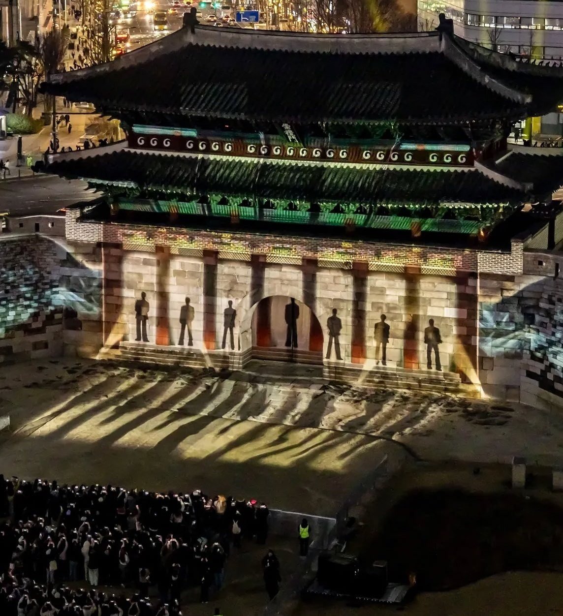 Sân khấu của BTS tối 21/3.