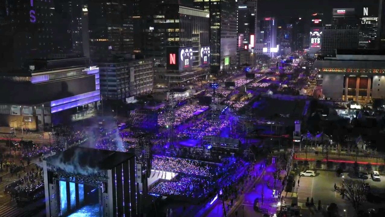 Biển người đổ về Seoul xem BTS - 10