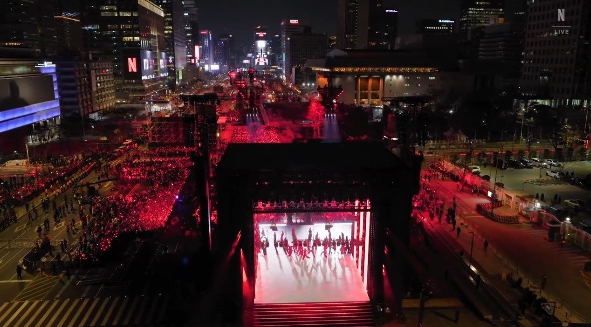 Biển người đến xem BTS.