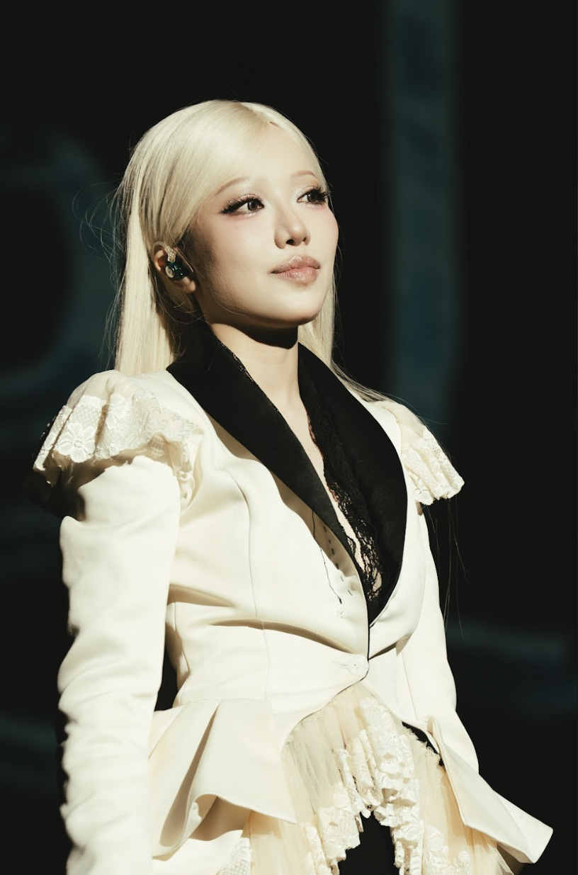 Đêm nhạc khiến Phùng Khánh Linh không dám tin vào mắt mình - 18