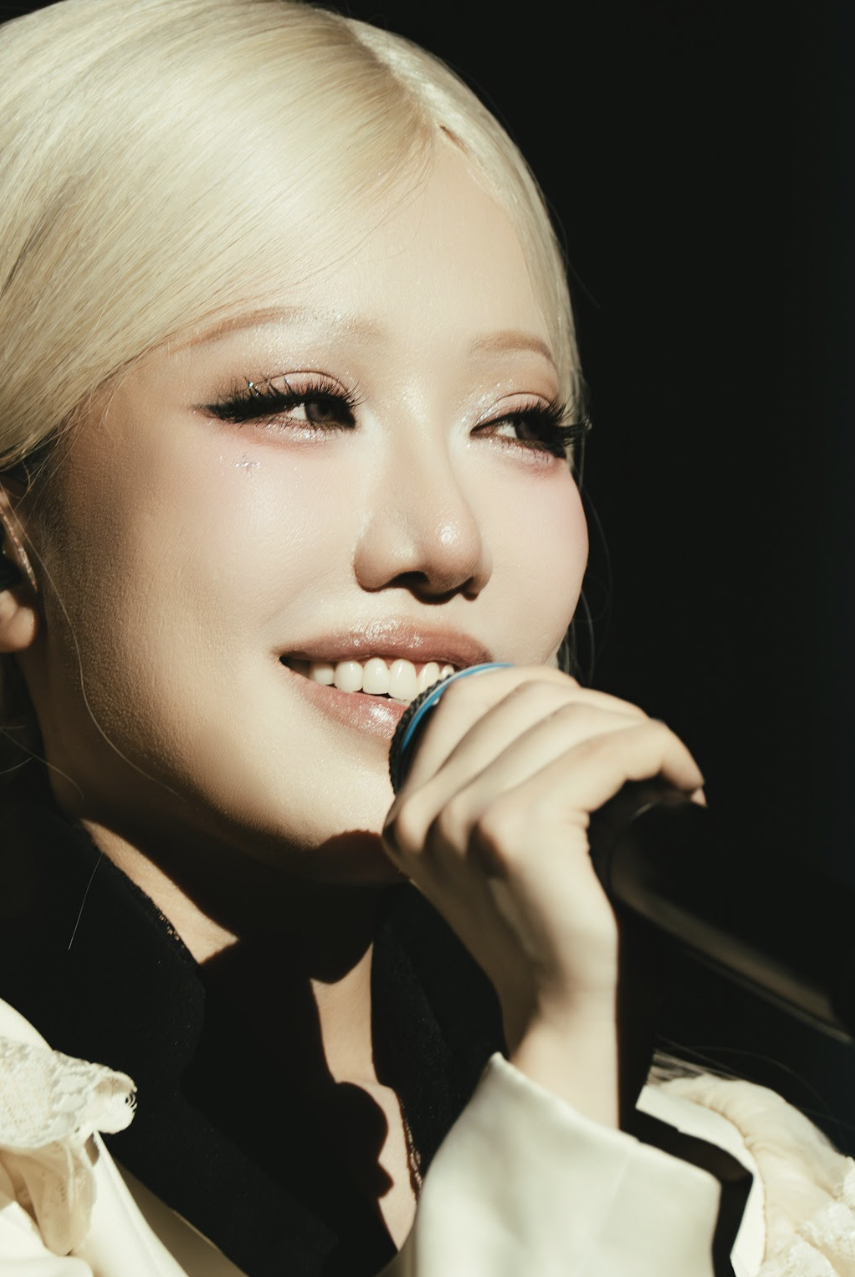 Đêm nhạc khiến Phùng Khánh Linh không dám tin vào mắt mình - 17