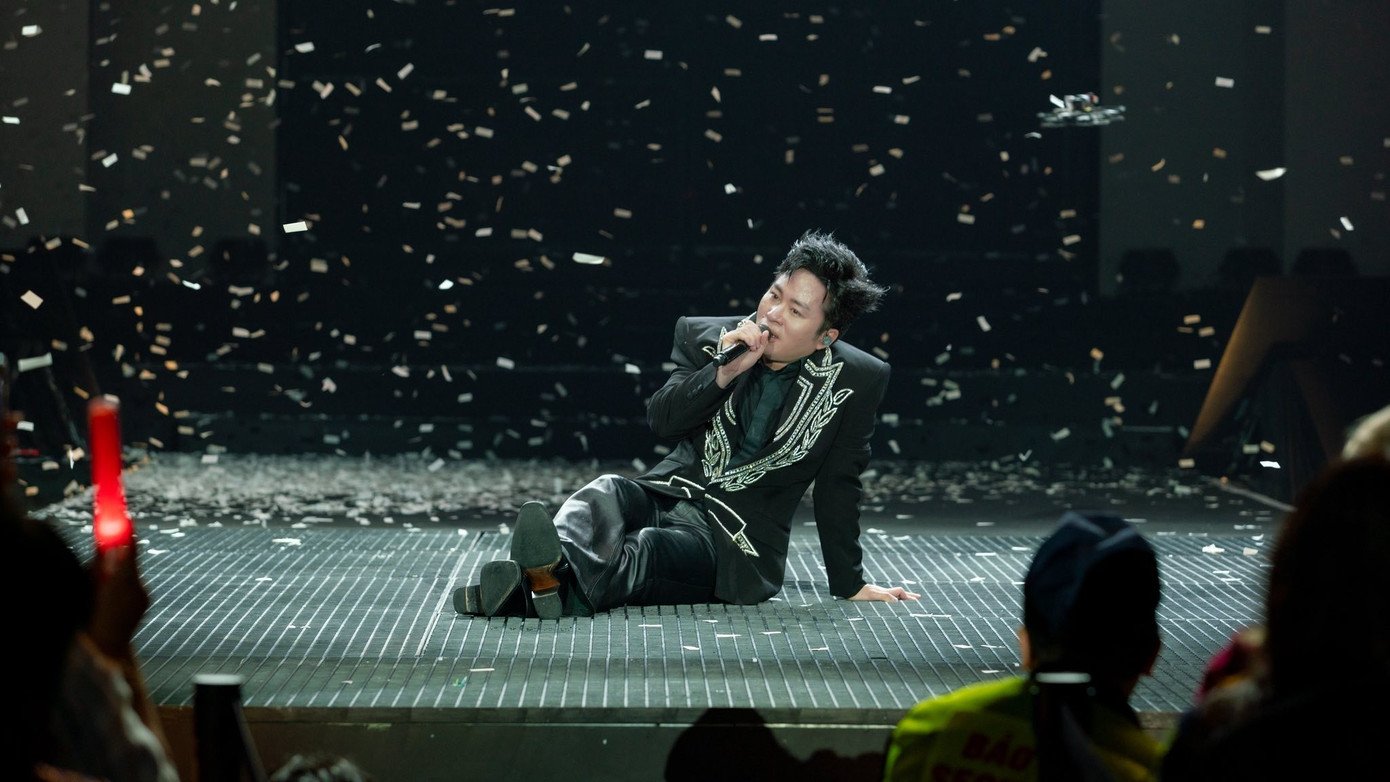 Một bản nhạc Việt gây sốt 4 lần, đẩy Tùng Dương vào tranh cãi - 2