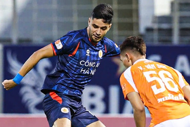 Leo Artur ghi bàn duy nhất cho Công an Hà Nội