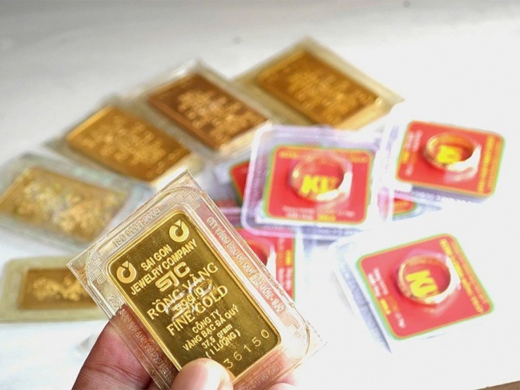 Vàng miếng SJC giảm mạnh trong vòng 1 tuần qua.