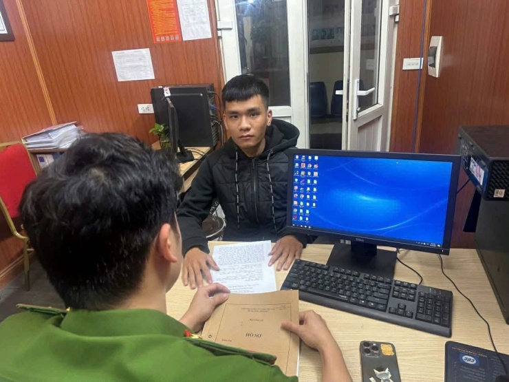 Đối tượng Khuyến tại cơ quan Công an.