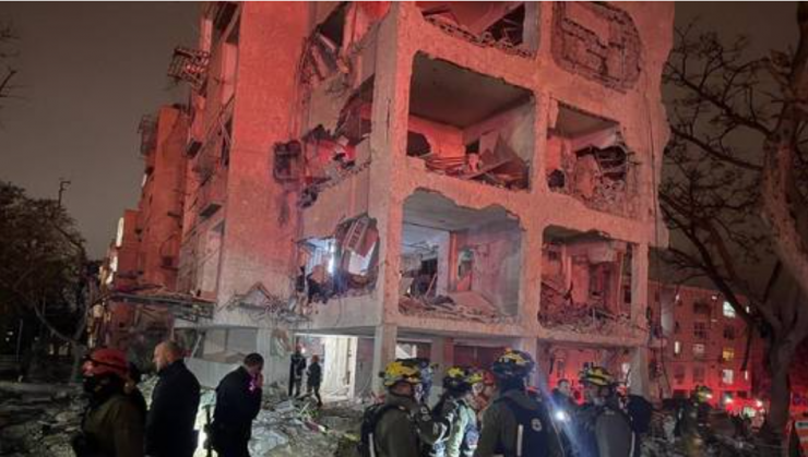 Chiến sự Iran chiều 23/3: Iran oanh kích căn cứ không quân tại Saudi Arabia và Hạm đội 5 của Mỹ ở Bahrain - 1