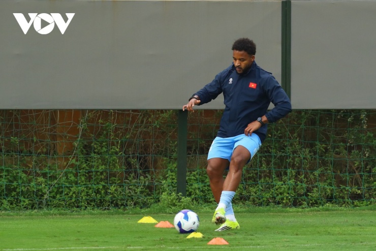 Dù tập riêng nhưng sức khoẻ của Xuân Son được đánh giá có thể ra sân trong hai trận đấu sắp tới.