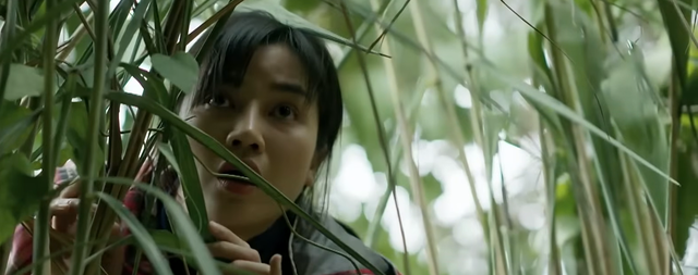 Khánh Linh âm thầm theo dõi Khải Phong để tìm cách lật tẩy. Ảnh VTV