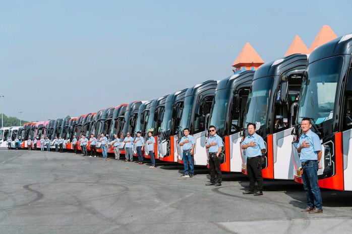 Về nguồn cung dầu, lãnh đạo Đất Việt Tour cho hay đang tính phương án dự phòng xa hơn sau này giá dầu ổn định sẽ mua trước số lượng dự phòng nhất định với đơn vị cung cấp để tránh ảnh hưởng quá lớn.