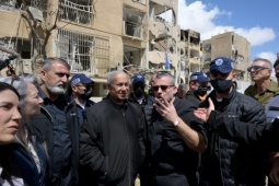 Đập tan mọi đồn đoán: Thủ tướng Israel thị sát hiện trường vụ tấn công của Iran