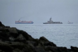 "Tặng" Iran 14 tỉ USD tiền bán dầu, Mỹ vẫn không ngăn nổi đà tăng giá dầu?