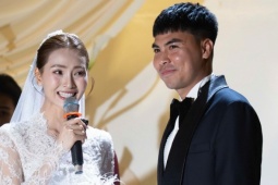 Đức Huy bẽn lẽn khi vợ hơn tuổi tự nguyện gọi mình bằng 'anh'