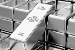 Trung Quốc nhập khẩu bạc kỷ lục