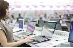 Dòng laptop người dùng được khuyến cáo nên tránh xa khi mua sắm