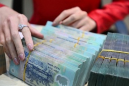 Lãi suất tăng, tiền của bạn nên rót vào đâu?