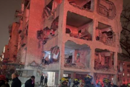 Chiến sự Iran chiều 23/3: Iran oanh kích căn cứ không quân tại Saudi Arabia và Hạm đội 5 của Mỹ ở Bahrain