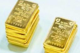 Giá vàng miếng SJC giảm 9 triệu đồng; bạc, chứng khoán cũng lao dốc