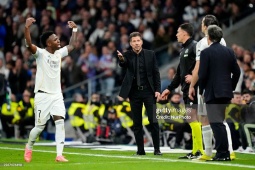 Atletico thua ngược Real, HLV Simeone thừa nhận: “Không thể đổ lỗi cho trọng tài”