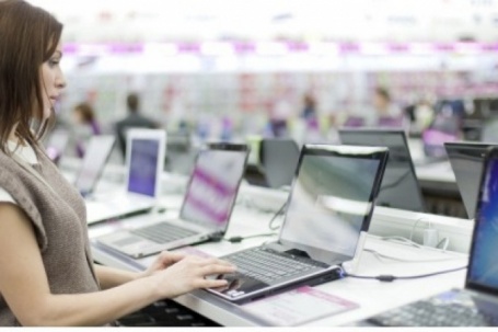 Dòng laptop người dùng được khuyến cáo nên tránh xa khi mua sắm