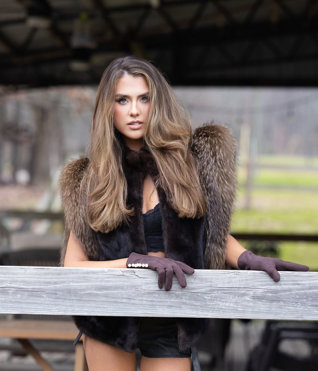 Mckinley Farese có kinh nghiệm thi sắc đẹp ấn tượng. Trước khi đăng quang Miss All American 2025, cô là Miss Teen Tennessee 2022 và dừng chân ở vị trí Á hậu 4 Miss Teen USA 2022.