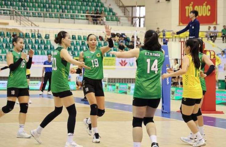 Chiến thắng nghẹt thở của đội bóng Long An sau 5 set căng thẳng