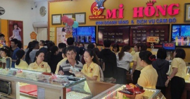 Giá vàng hôm nay 23-3: Thủng mốc 4.400 USD/ounc...