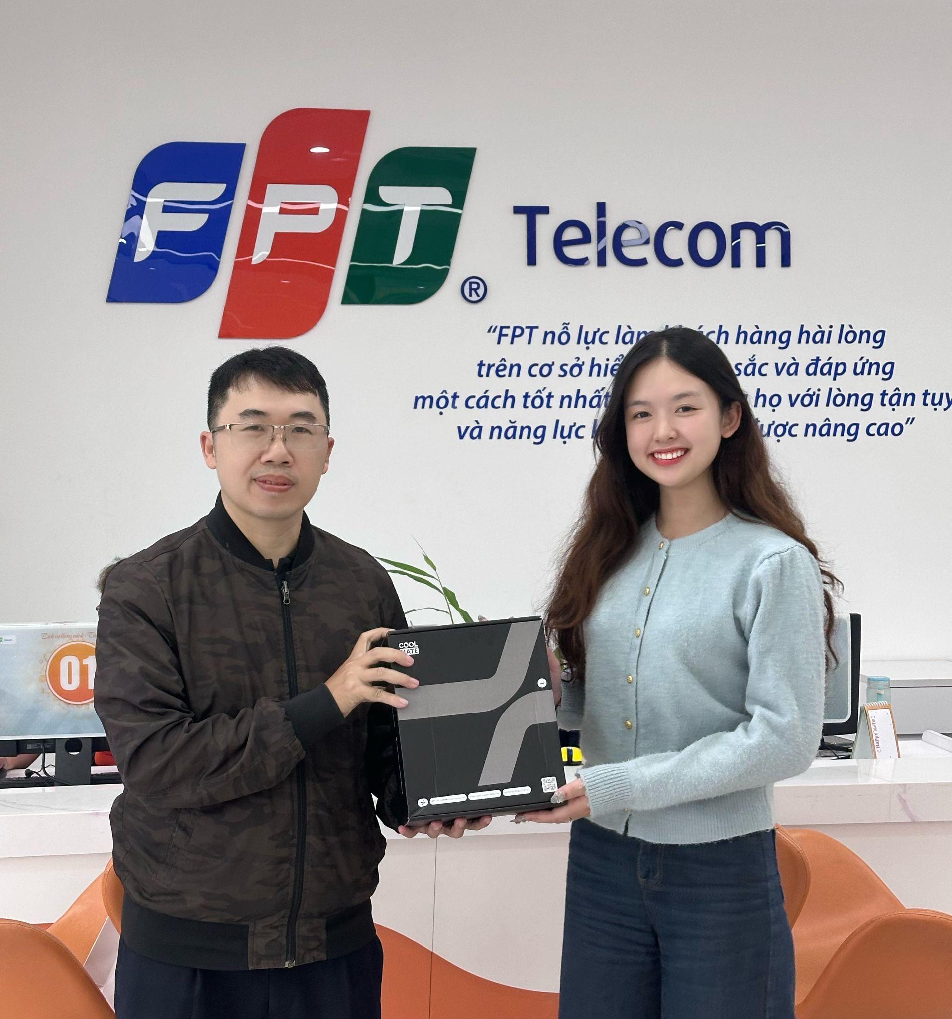 Quà tặng công nghệ và gia dụng thiết thực (Ảnh: FPT)