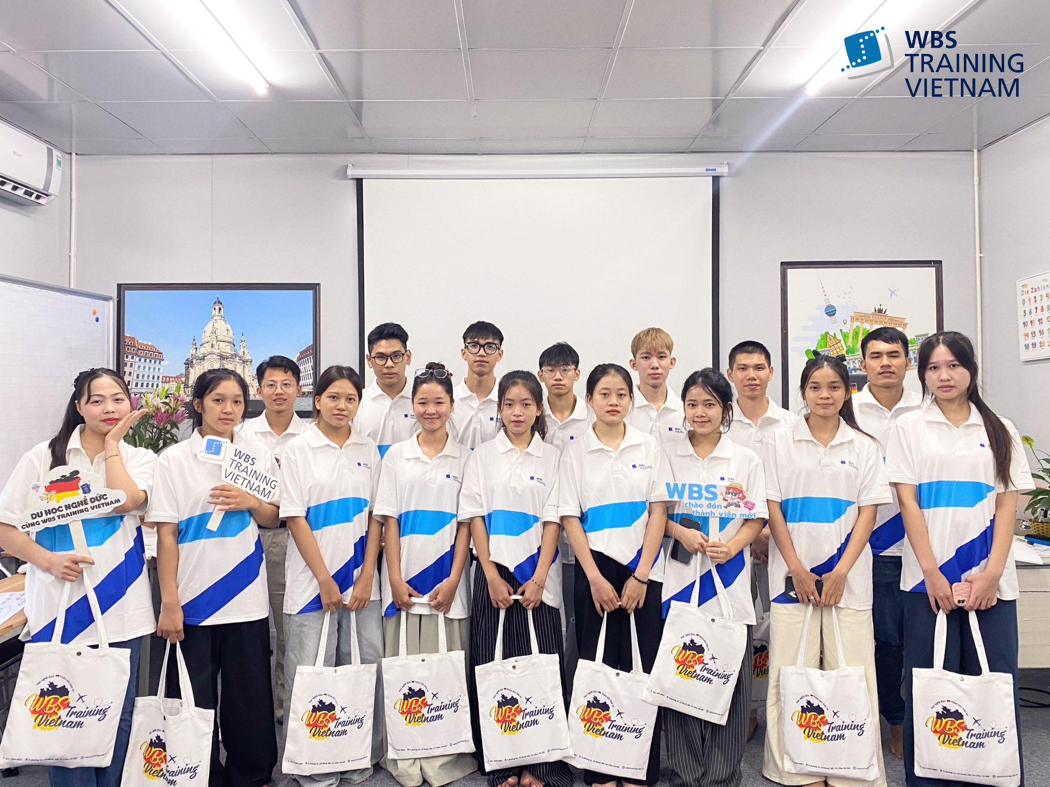 Học viên WBS Training trong chương trình đào tạo tiếng Đức để chuẩn bị cho hành trình học tập, làm việc tại Đức.