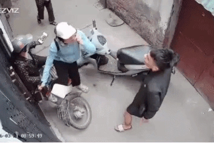 Hà Nội: Triệu tập đối tượng đánh liên tiếp vào mặt người phụ nữ ở Định Công - 1