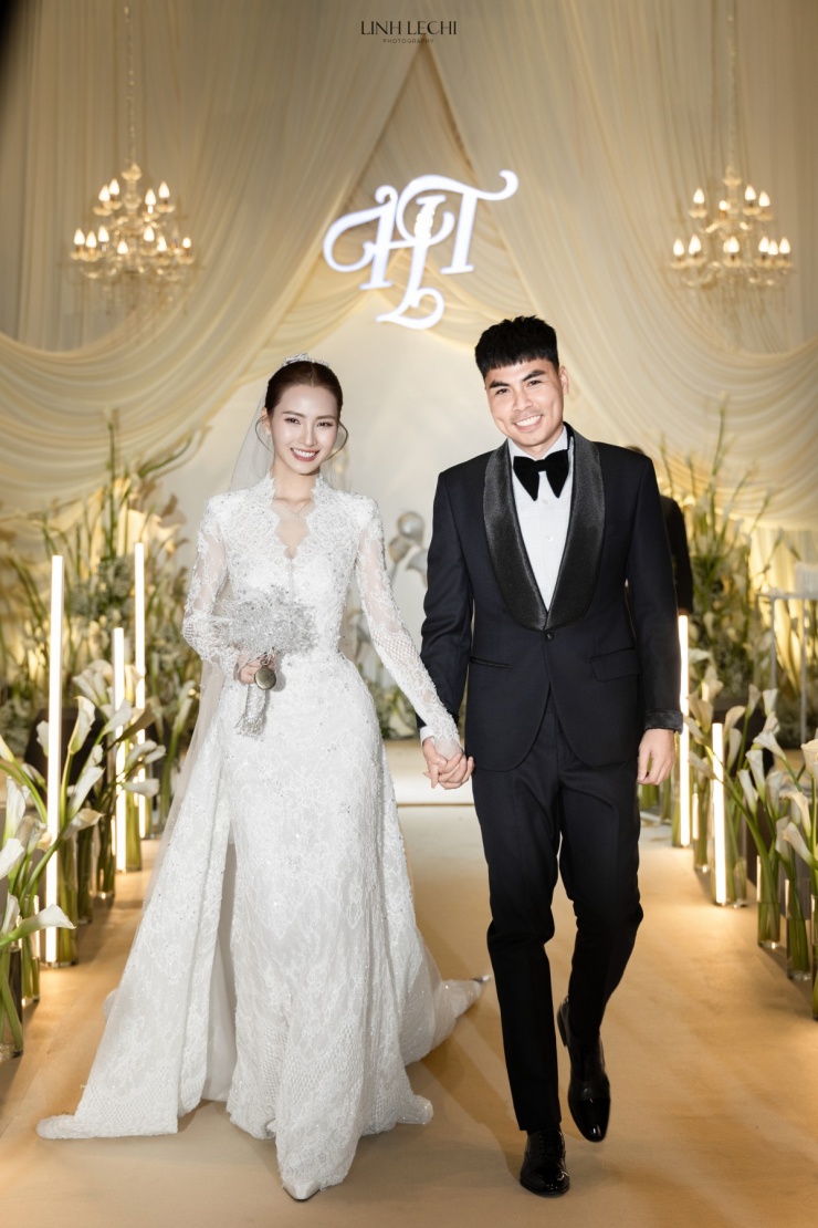 Đức Huy mất hai tháng may suit cho đám cưới với Mù Tạt - 8