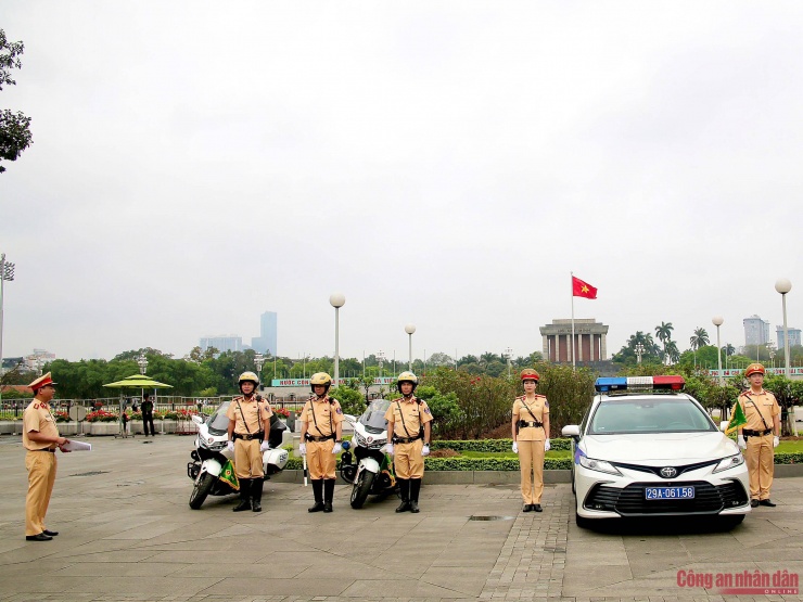 Phương tiện đặc chủng cho nhiệm vụ đón, dẫn đoàn của lực lượng CSGT&nbsp;