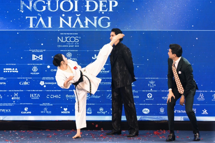 Nữ sinh quê Thanh Hóa nhận tin vui tại Miss World Vietnam 2025 - 2