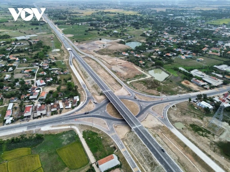 Bộ Xây dựng đề nghị địa phương siết quản lý, ngăn tình trạng tăng giá vật liệu bất hợp lý.