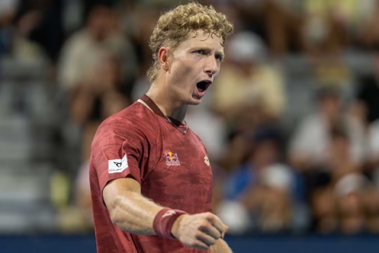 Sinh viên 20 tuổi "náo loạn" Miami Open, tài năng đặc biệt tiếp bước Nadal - Alcaraz