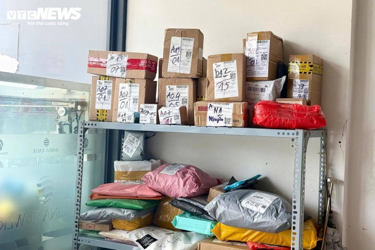 Shiper tính toán lại cách giao hàng, gom đơn một địa điểm - giao một lần duy nhất trong ngày, tránh việc chạy đi chạy lại.